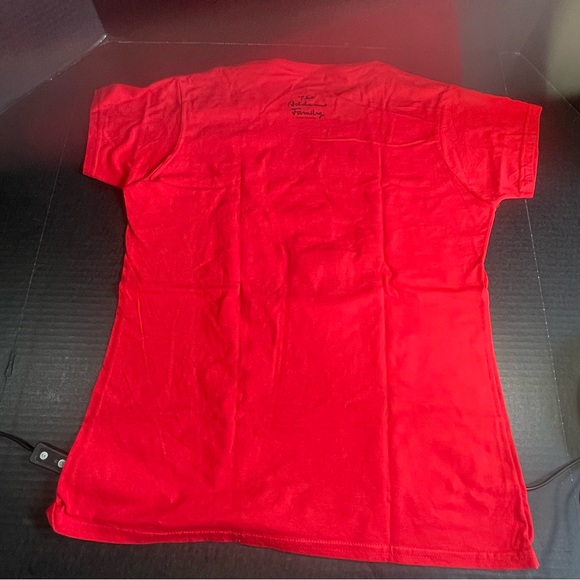 RARE! BNWOT ADDAMS FAMILY MUSICAL WEDNESDAY ADAMS TSHIRT WOMENS XL MADE SMALL. - Picture 3 of 6